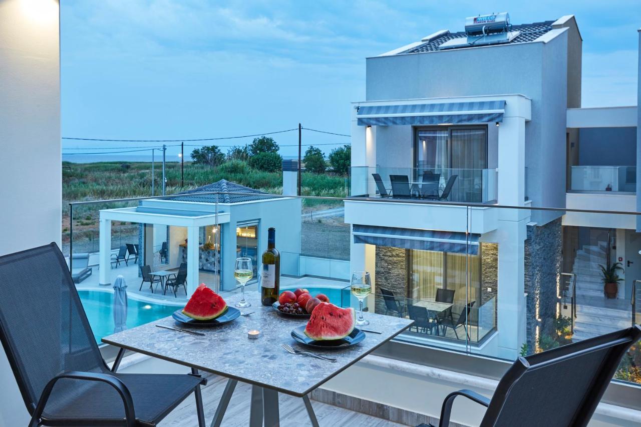 Greystone Suites Paralia Dionysiou Ngoại thất bức ảnh